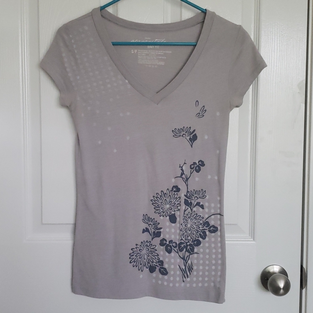 Aeropostale "baby fit" tee